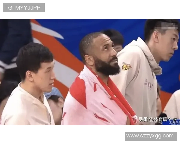 杜锋更衣室冲突加剧吉伦沃特竖拇指讽刺引发媒体关注与球迷失望